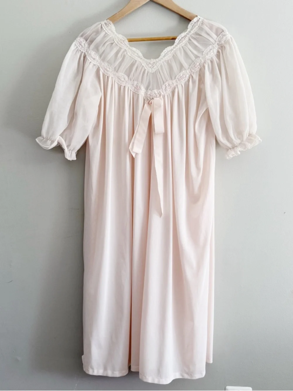 Vintage Coquette Pale Pink Puff Sleeve Nightgown - Picture 2 of 11